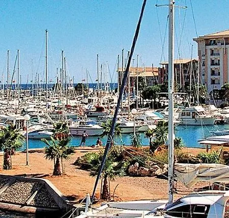 Studio A Moderne Et Cosy, 1,7 Kilometres Des Plages * Фрежюс