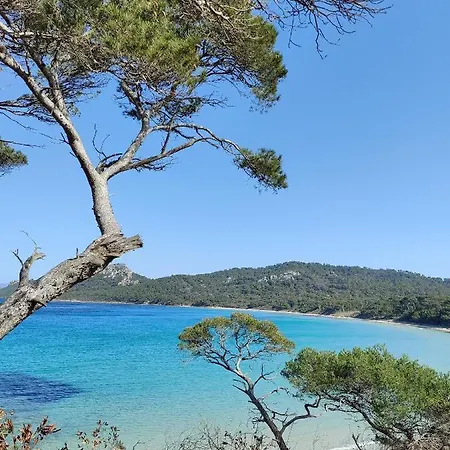 Appartamento Studio A moderne et cosy, 1,7 kilomètres des plages Fréjus