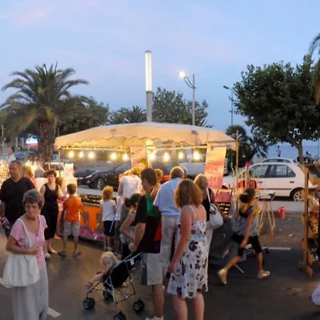 Apartman Studio A Moderne Et Cosy, 1,7 Kilometres Des Plages Fréjus
